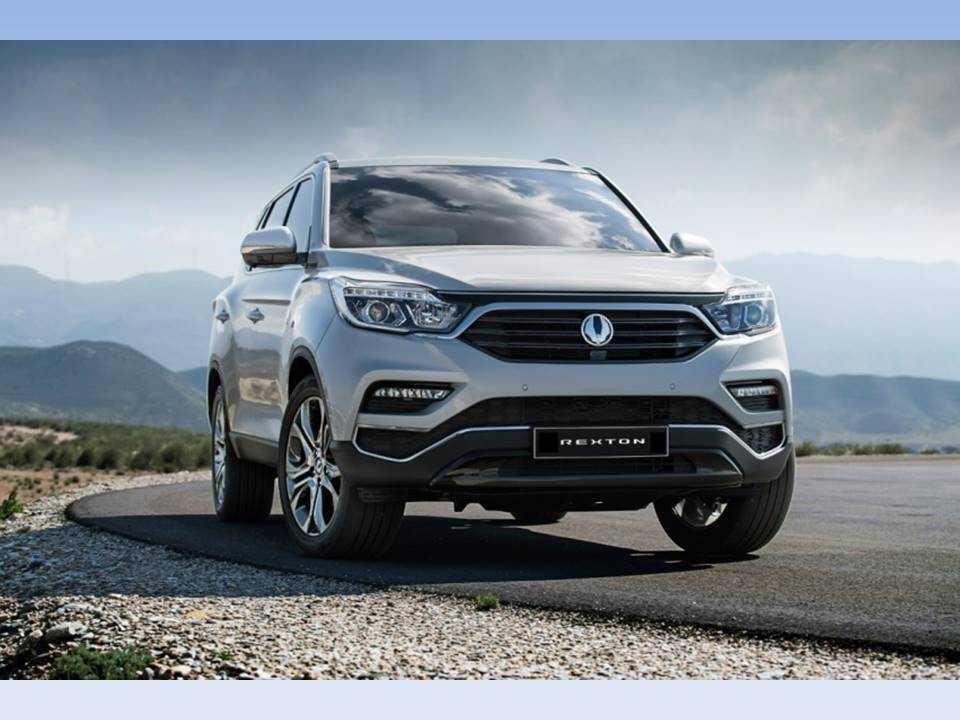 REXTON MAHINDRA FRONT RIGHT